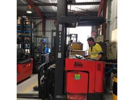 RAYMOND USED REACH TRUCK - picture0' - Click to enlarge