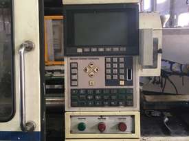 Injection Moulding Machine 220 Tonne - picture0' - Click to enlarge