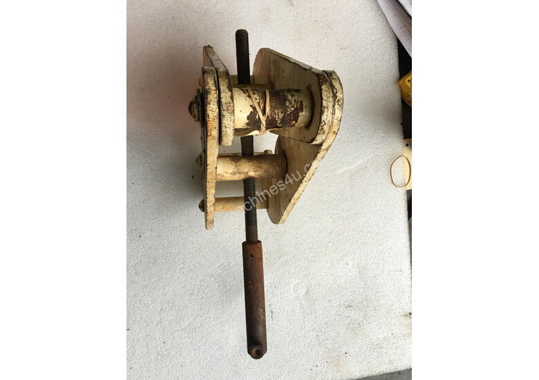 Used jet Beam Girder Clamp 5 Ton JET for Block Tackle Lifting Mount