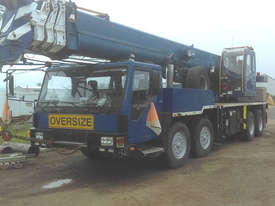 2005 XCMG QY50K MOBILE HYDRAULIC TRUCK CRANE - picture0' - Click to enlarge