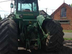 John Deere 8450 Articulated Tractor - picture0' - Click to enlarge
