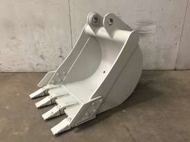UNUSED 600MM GP BUCKET WITH FLAT TEETH SUIT 4-6T EXCAVATOR D870 - picture1' - Click to enlarge