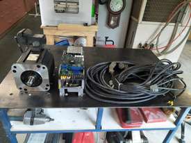 AC Servo Motor Drive & cables 1.8Kw - picture0' - Click to enlarge