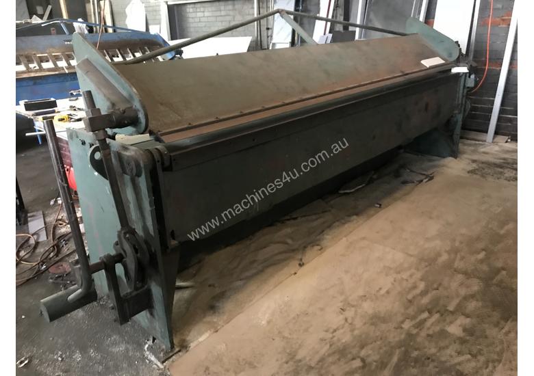 caption Available Now! - KLEEN 3050mm x 2mm Hydraulic Folder - Reduced For Quick sale