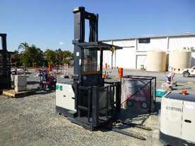 CROWN SP3520-30 Electric Forklift - picture0' - Click to enlarge