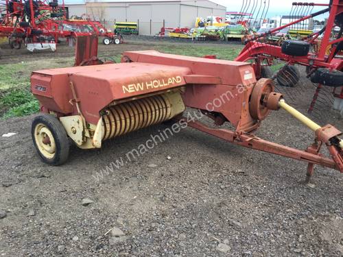 New Holland 275 Square Baler Hay/Forage Equip