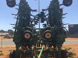 2005 John Deere 1820 Air Drills - picture1' - Click to enlarge