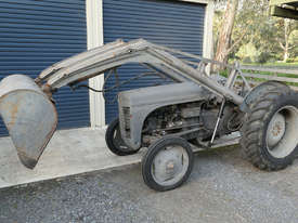TEA20 Fergy Tractor / Front End Loader - picture0' - Click to enlarge