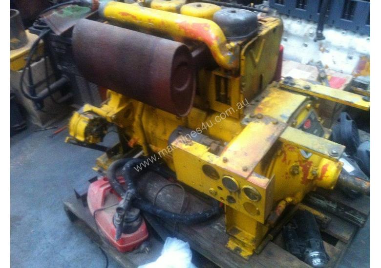 caption Deutz 4cyl with Twin Disc clutch