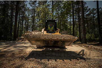 CATERPILLAR 272D3 XE SKID STEER LOADER