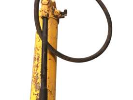 Enerpac Hydraulic Hand Pump P80 Two Speed Steel Body Porta Power - picture0' - Click to enlarge