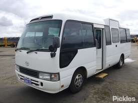 2003 Toyota Coaster - picture2' - Click to enlarge