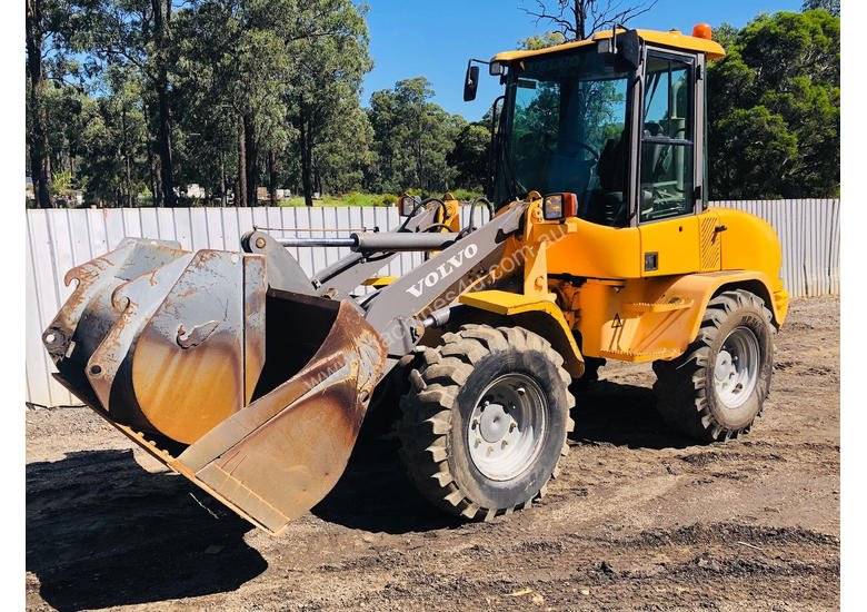 caption Volvo L30 Loader/Tool Carrier Loader