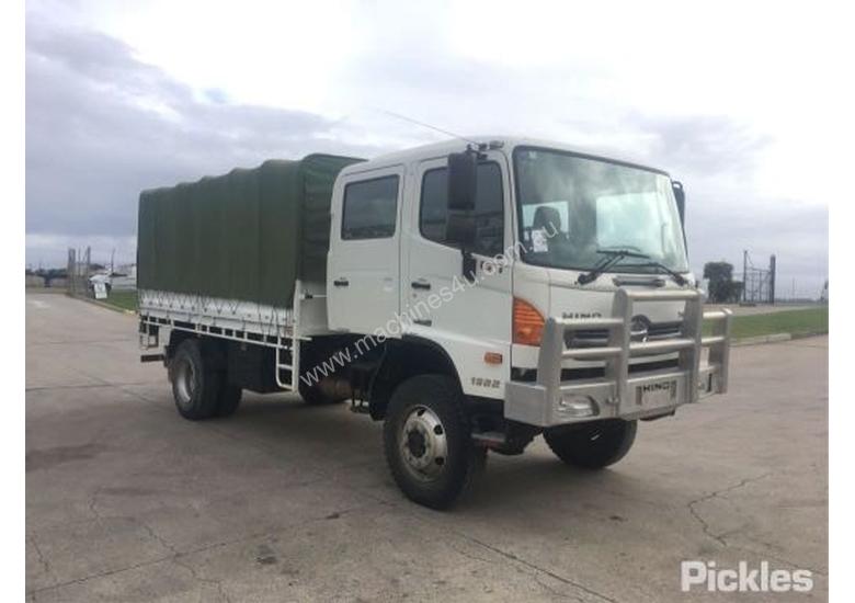 caption 2012 Hino 500 1322 GT8J