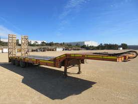 2011 ACTION TRAILERS TRI AXLE WIDENING LOW LOADER - picture0' - Click to enlarge