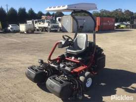 2014 Toro Greenmaster 3400 TriFlex - picture2' - Click to enlarge