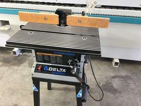 DELTA ShopMaster router table - picture2' - Click to enlarge