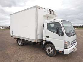 MITSUBISHI CANTER Reefer Truck - picture0' - Click to enlarge