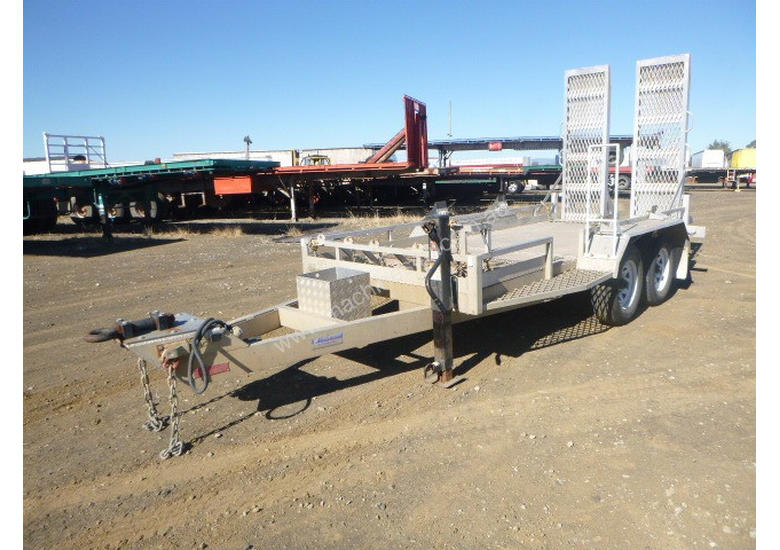 caption Jimboomba Tag Tag/Plant(with ramps) Trailer