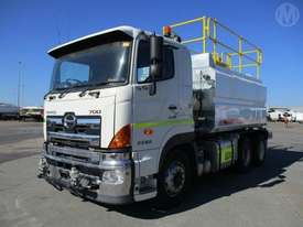 Hino SS1E - picture2' - Click to enlarge