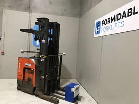 Raymond 7500 Reach Forklift Forklift - picture1' - Click to enlarge
