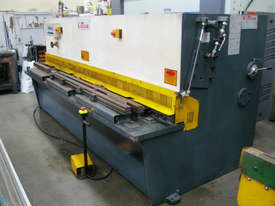 Cougar 3200 mm x 6mm Hydraulic Guillotine - picture0' - Click to enlarge