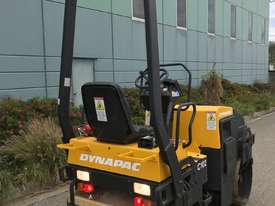 Dynapac CC102 2.6 tonne roller - picture1' - Click to enlarge