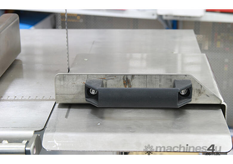 New farmtec BANDSAW MEAT 600MMX415MM 1 5HP TABLE TOP Meat Bandsaw in