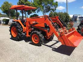 Kubota 45 Hp with new 4 in 1 loader attachment - picture0' - Click to enlarge