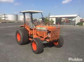 Kubota L4150 - picture0' - Click to enlarge