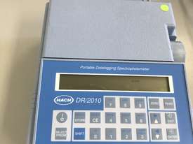 Hach Spectrophotometer DR/2010 - picture0' - Click to enlarge