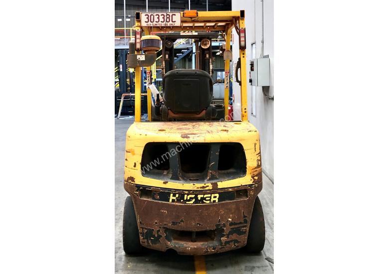 caption 2.5T LPG Counterbalance Forklift