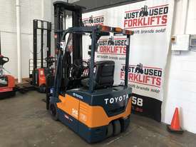 TOYOTA 7FBE13  52330 1.3 TON 1300 KG  3 WHEEL COUNTER BALANCED FORKLIFT 3 STAGE 6  METER MAST - picture0' - Click to enlarge