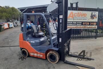 ACTIVE FORKLIFTS - TOYOTA Compact Forklift 8fgk25 low hours Hydraulic Fork Positioner N/M Tyres $155 ACTIVE FORKLIFTS - TOYOTA Compact Forklift 8fgk25 low hours Hydraulic Fork Positioner N/M Tyres $155
