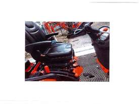Used Kubota BX25-DLB Tractor - picture1' - Click to enlarge