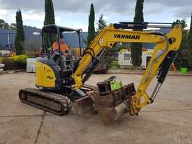 USED 2017 YANMAR VIO35-6 EXCAVATOR WITH LOW 1145 HOURS - picture1' - Click to enlarge
