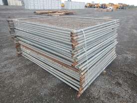 Temporary Fence Panels (30 of), Base Holder Feet - picture2' - Click to enlarge