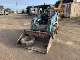 Skid Steer Loader 4 in 1 bucket JUST REDUCED PRICE TO SELL - picture0' - Click to enlarge