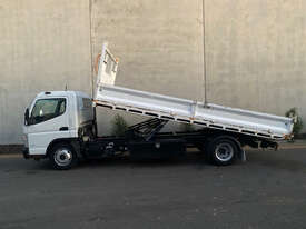 Mitsubishi Canter 918 Tipper Truck - picture1' - Click to enlarge