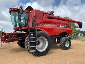 Case IH 8120 Axial Flow Combine - picture0' - Click to enlarge