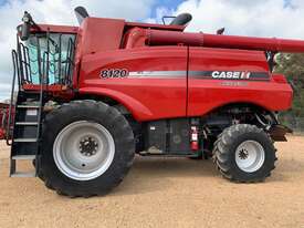 Case IH 8120 Axial Flow Combine - picture1' - Click to enlarge