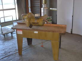 Nolex heavy duty radial arm saw - picture1' - Click to enlarge