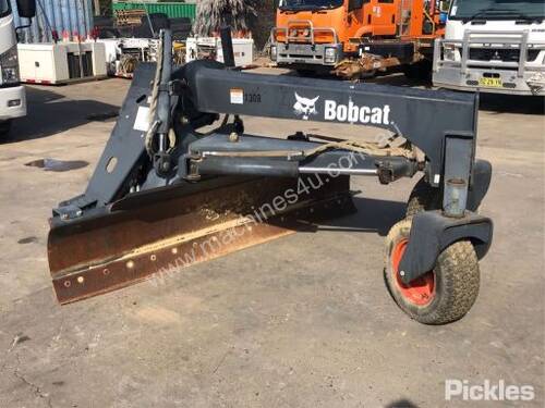 2010 Bobcat 96 Grader Attachment