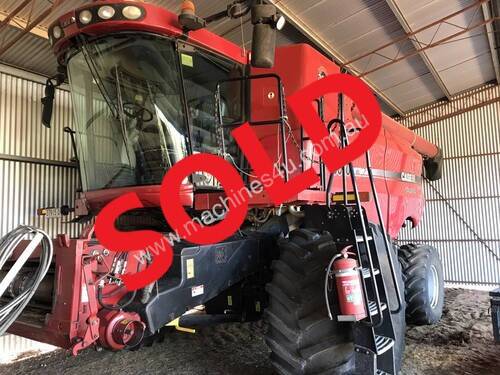 CASE IH 8010 Header(Combine) Harvester/Header