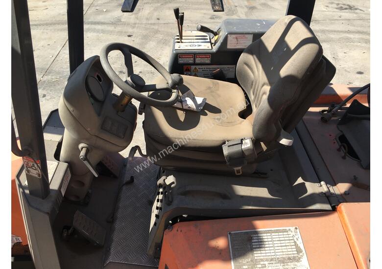 caption 2.0T LPG Narrow Aisle Forklift