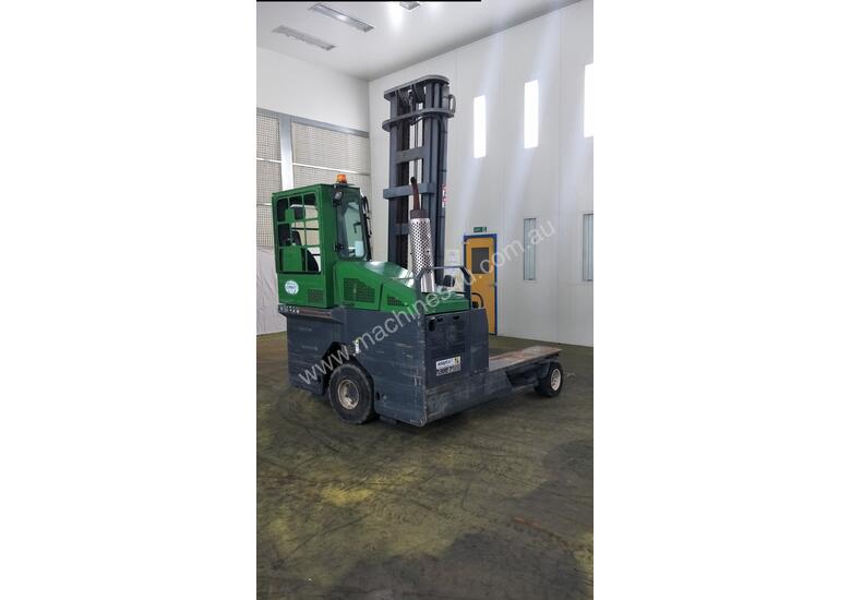 caption 4.5T LPG Multidirectional Forklift