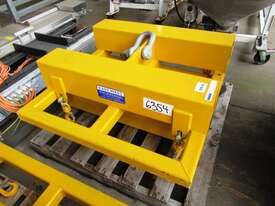 Lifting Frame, Capacity: 2,000kg - picture0' - Click to enlarge