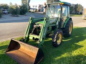 Tractor John Deere 5320 4x4 FEL 3366 hours 65HP - picture2' - Click to enlarge