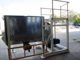 Twin Ribbon Blender, Capacity: 2,000Lt - picture0' - Click to enlarge