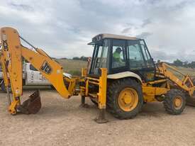 JCB 3CX With Quick release 4 in 1 bucket, flipover forks, extender hoe, quick hitch and 3 buckets - picture1' - Click to enlarge